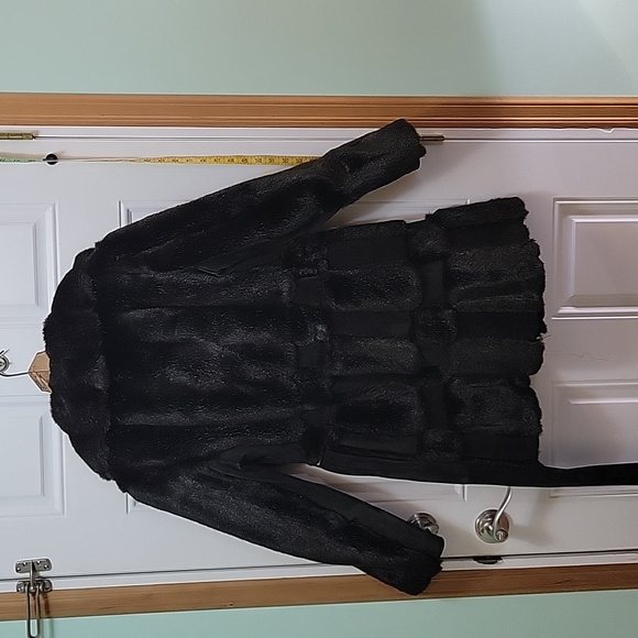 Tissavel France Vintage Leather and fur belted coat - Picture 2 of 16